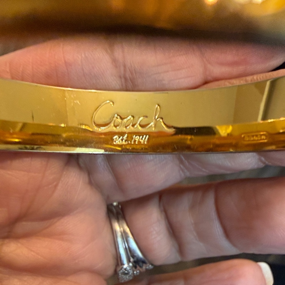 Two Coach gold tone bangles - Picture 13 of 14